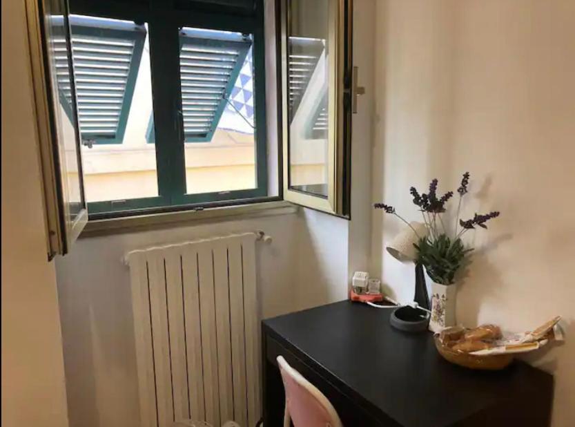 Cheerful Room, Sharing Kitchen In A Cosy Family Art House, Ideal For One Person Or Couple Sanremo Eksteriør bilde